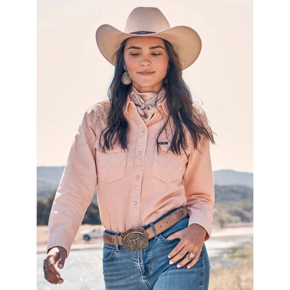 Wrangler Retro Women's Color Wash Slim Western Pearl Snap Shirt XXL Peach